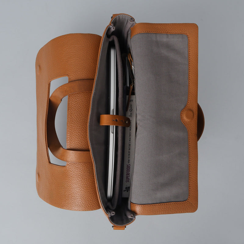 Muse Unisex Minimalist Leather Briefcase (India)