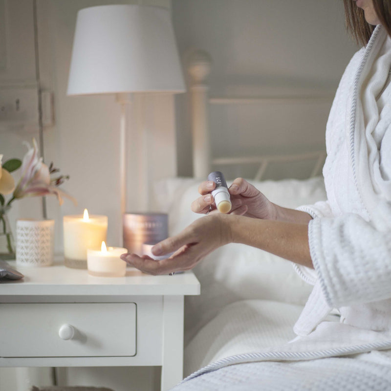 Sleep Well Travel Gift Set | Aromatherapy + Accessories  (England)