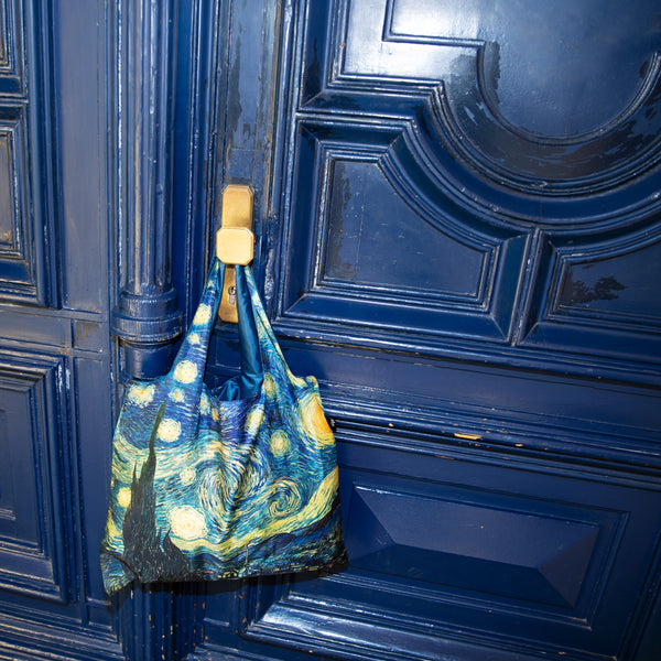 van Gogh starry night totebag on blue door