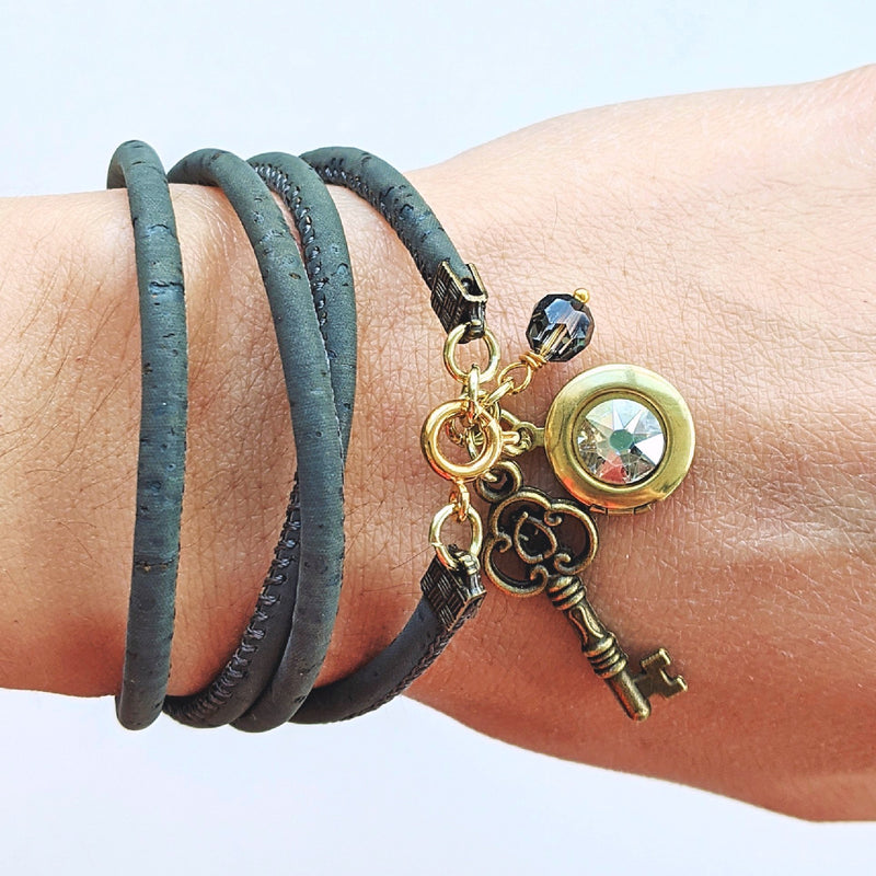 ROME | Vegan Cork Wrap Around Locket Necklace/Bracelet (Canada)