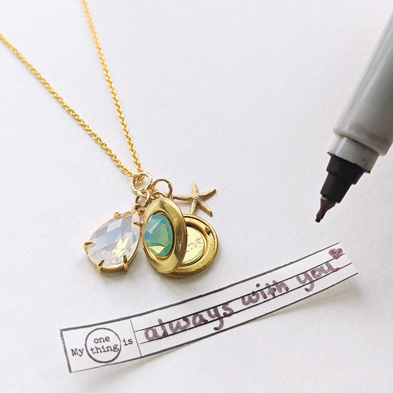 TAKE ME AWAY | Locket Necklace (Canada)