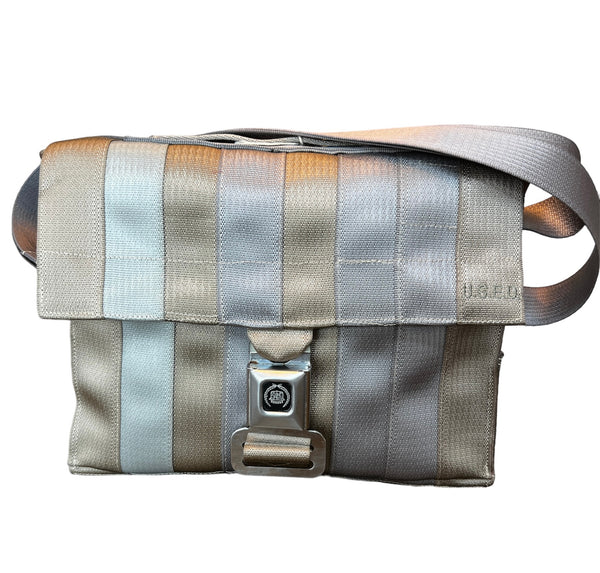 Upcycled Seatbelt Laptop Bag 13inch | Beige Grey (Canada)